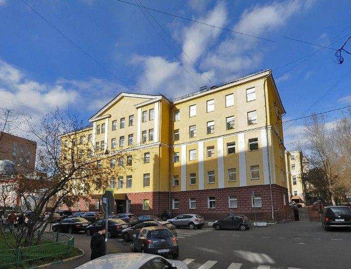 фасад дома, здание по адресу г Москва, ул Малая Пироговская, д 18 стр 1 